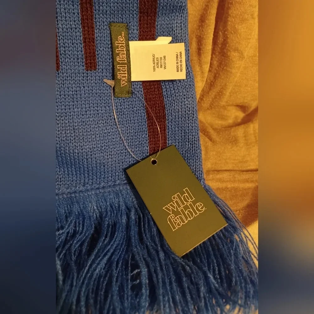 A Wild Fable Blue Love Scarf NWT - Picture 3 of 4